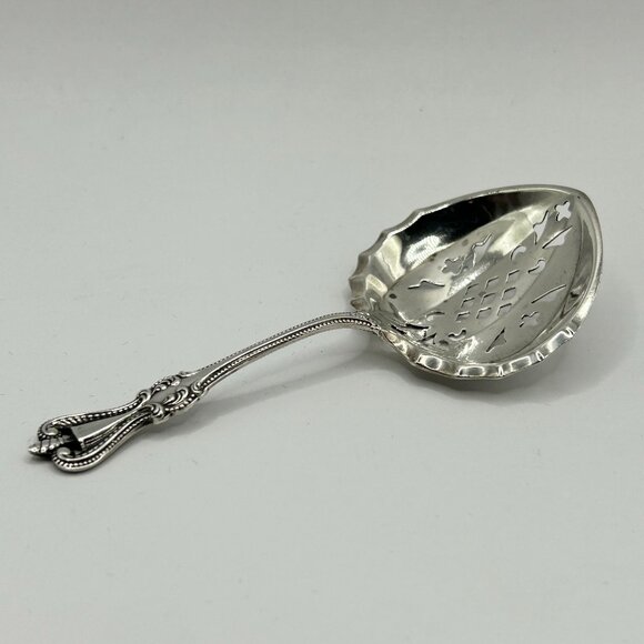 Towle Old Colonial Sterling Silver Bon-Bon Confection Pierced Spoon 4-1/2" - Picture 2 of 8